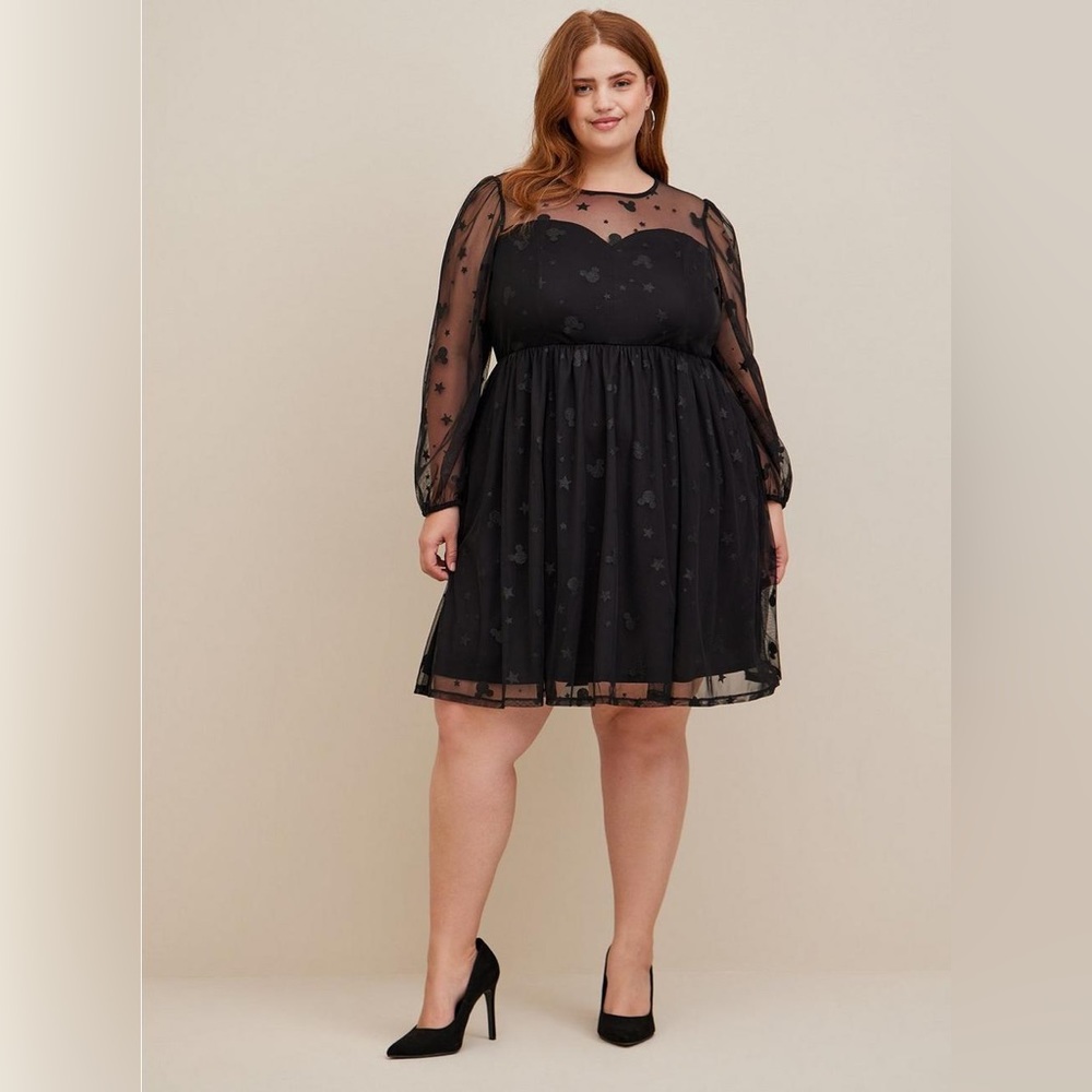 NWT Torrid 30 Disney Mickey Stars At The Knee Tulle Illusion Neck Skater…